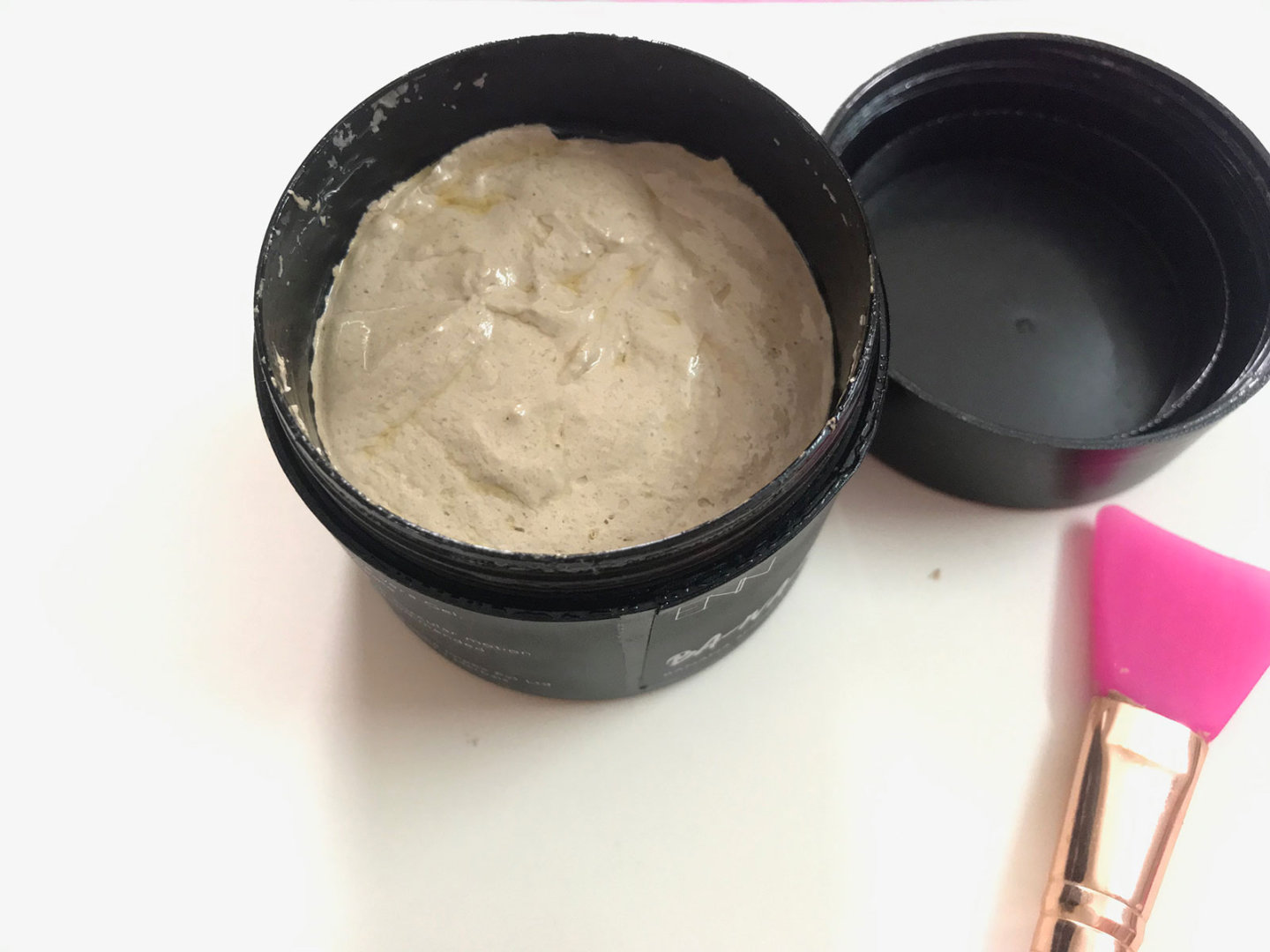 Enn Banana and Oatmeal Face Mask Review swatch 