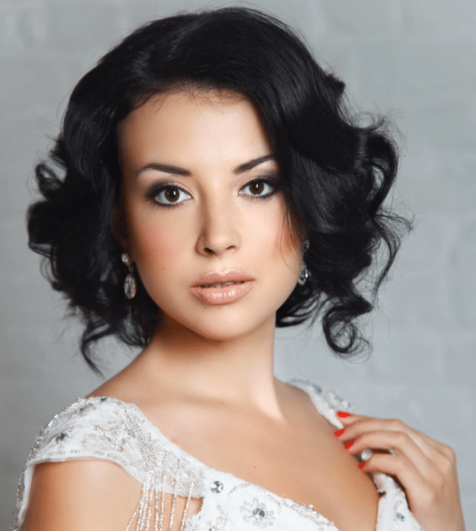 short hairstyle ideas for christian brides