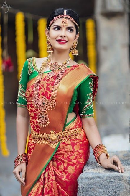 contrast blouse for red silk saree 