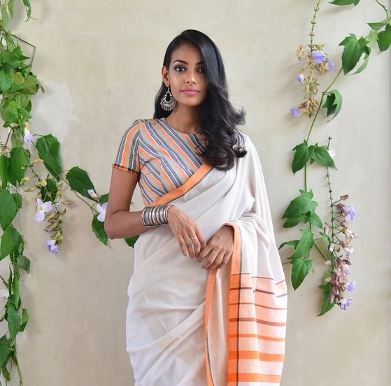 Ways to perfectly style a simple cotton saree and dazzle - Candy Crow