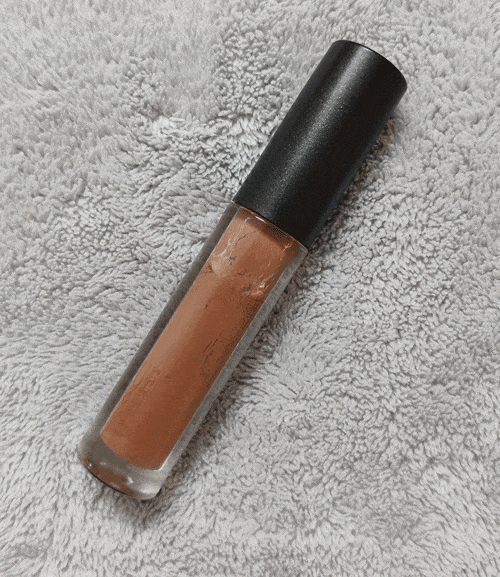 MAC Lipglass Dangerous Curves Review Candy Crow
