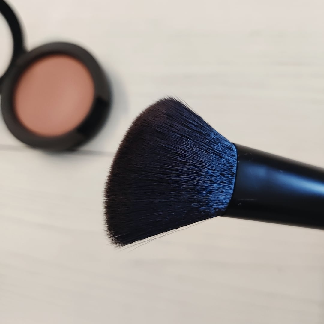 Faces Canada Blush Brush Review