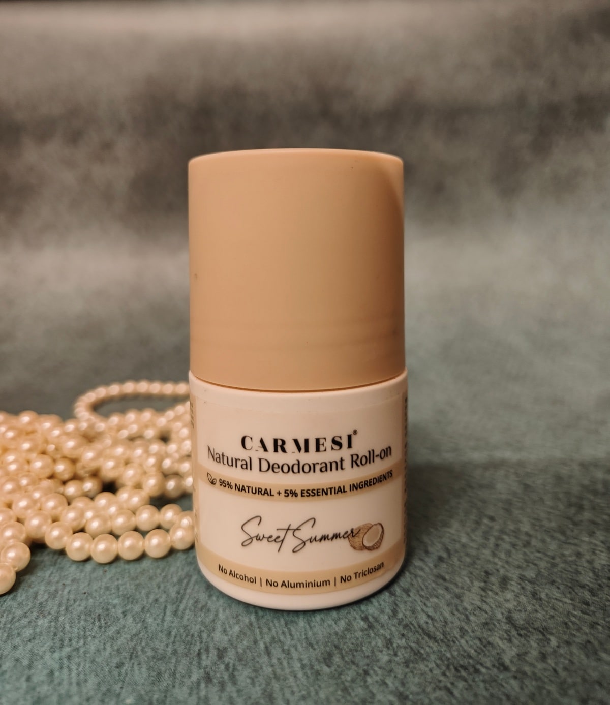 Carmesi Deodorant Roll On Review