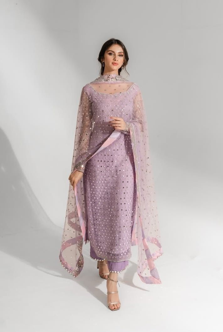 Trending Ethnic Wear for Diwali 2025